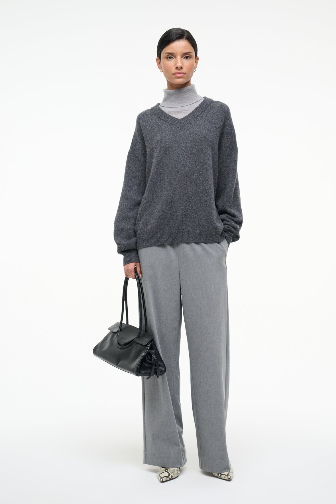 DORIS CASHMERE SWEATER | CHARCOAL - Image 4