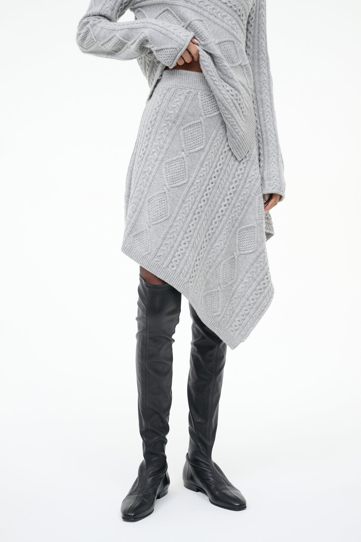 VEER SKIRT | HEATHER GREY - Image 2