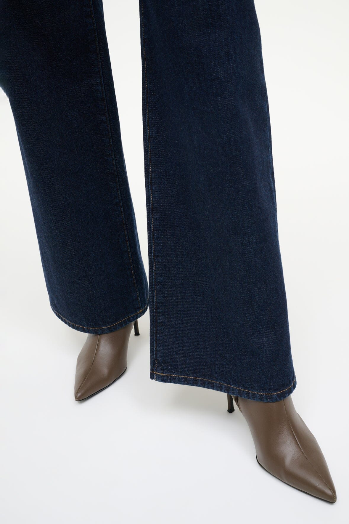 SEBASTIAN ANKLE BOOT | TRUFFLE - Image 6