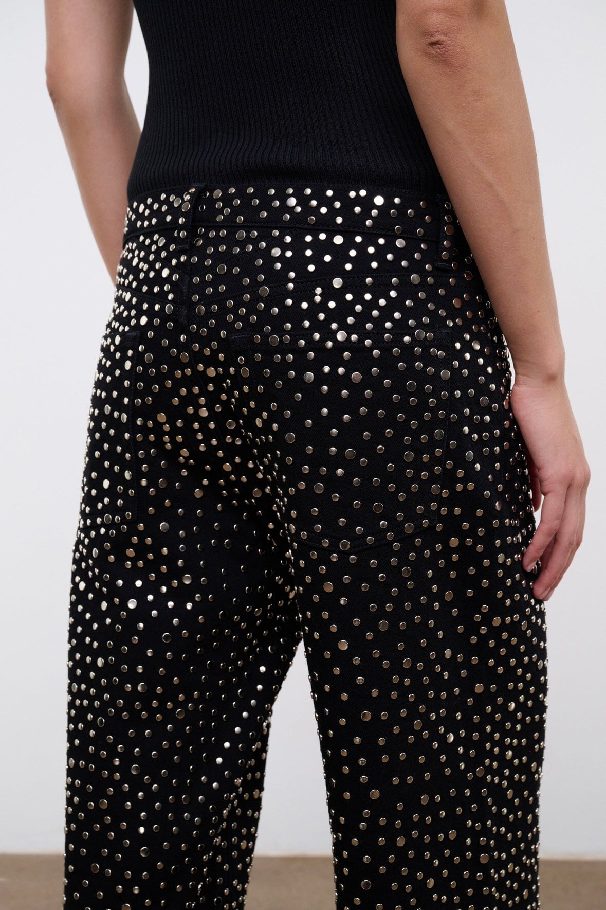 GUS RELAXED JEAN | STUDDED BLACK - Image 5