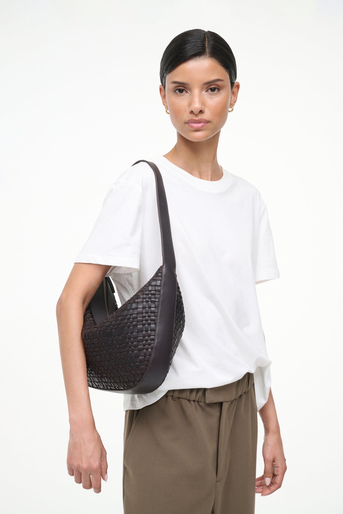 LARGE DEMY SHOULDER BAG | ESPRESSO WOVEN LEATHER - Image 4