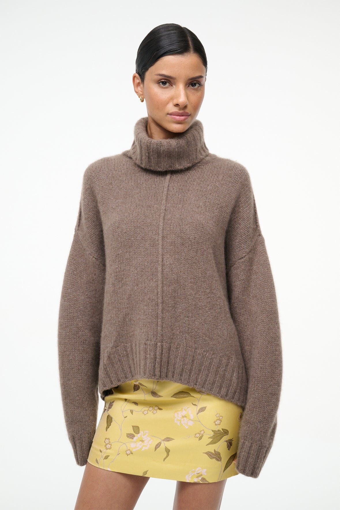 BETSY CASHMERE SWEATER | TRUFFLE - Image 4