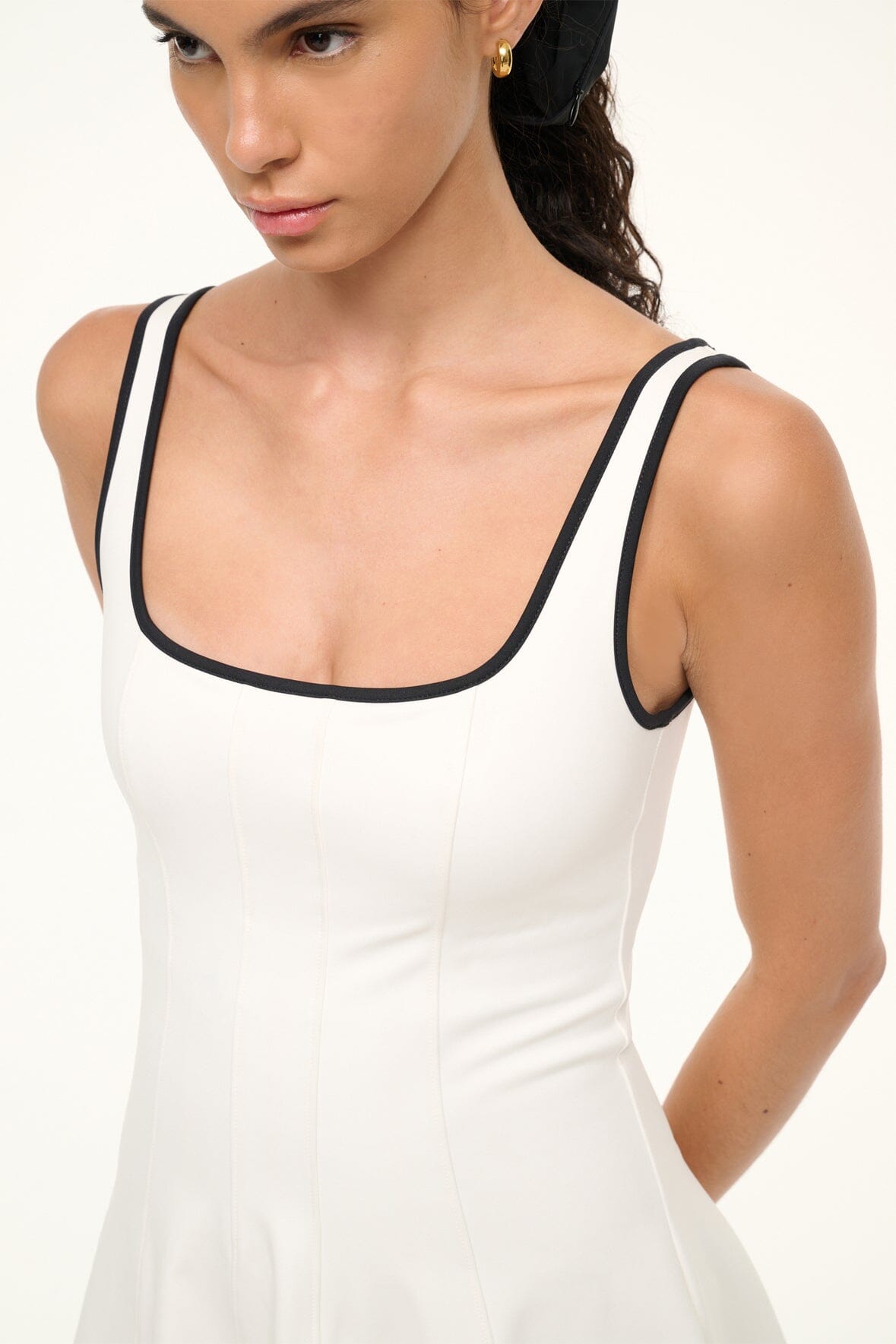 MINI WELLS SPORT DRESS | IVORY BLACK - Image 4