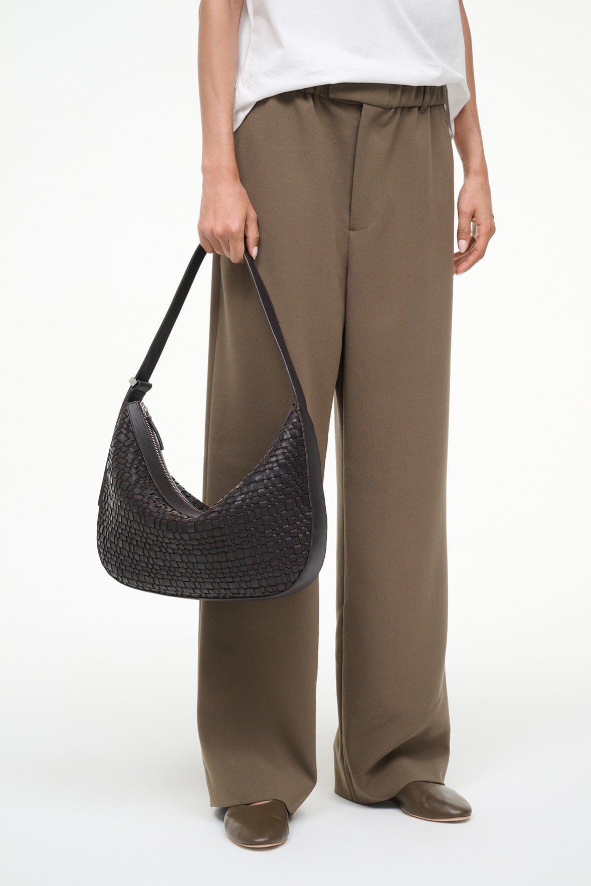 LARGE DEMY SHOULDER BAG | ESPRESSO WOVEN LEATHER - Image 6