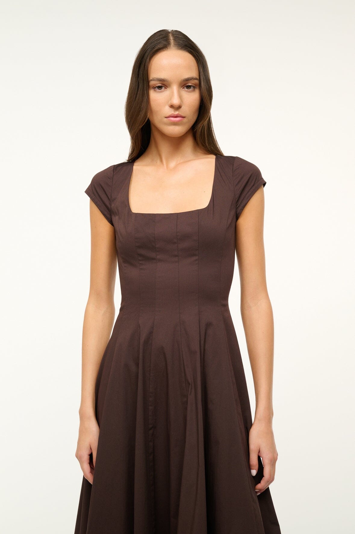 SHORT SLEEVE WELLS DRESS | EARTH - Image 3