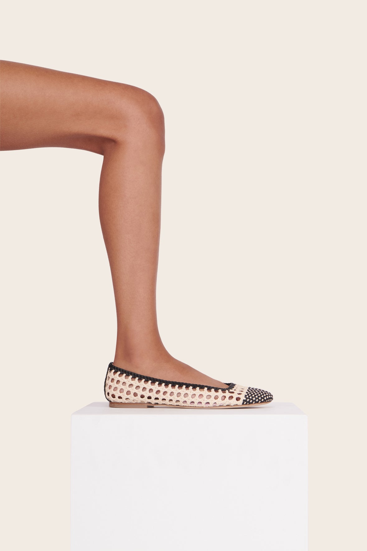 NELL CROCHET BALLERINA | CREAM BLACK - Image 4