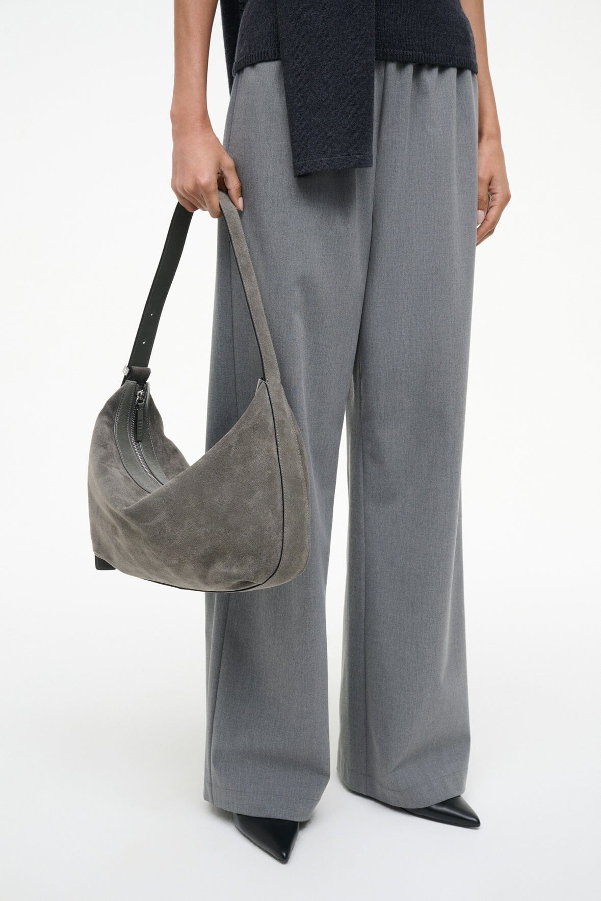 LARGE DEMY SHOULDER BAG | STORM SUEDE - Image 4