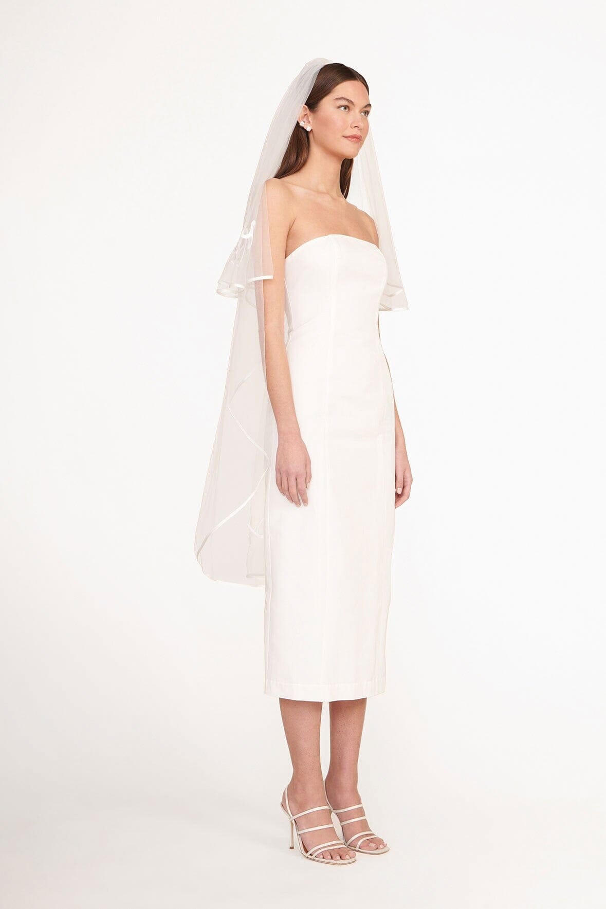 CUSTOM EMBROIDERED INITIALS VEIL - Image 3