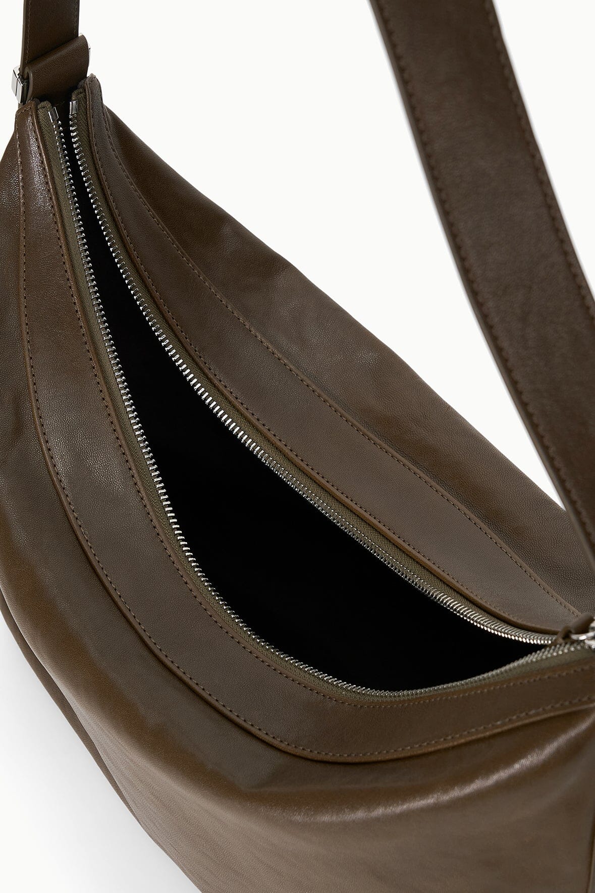 LARGE DEMY SHOULDER BAG | TRUFFLE - Image 6